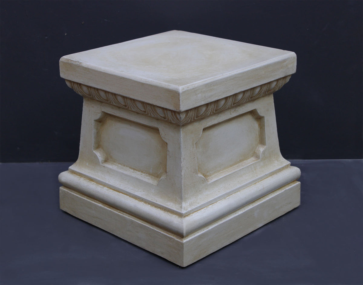 833SmallDecorativePedestal1_12
