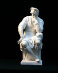 Photo of a sculpture of Lorenzo de Medici on a black background